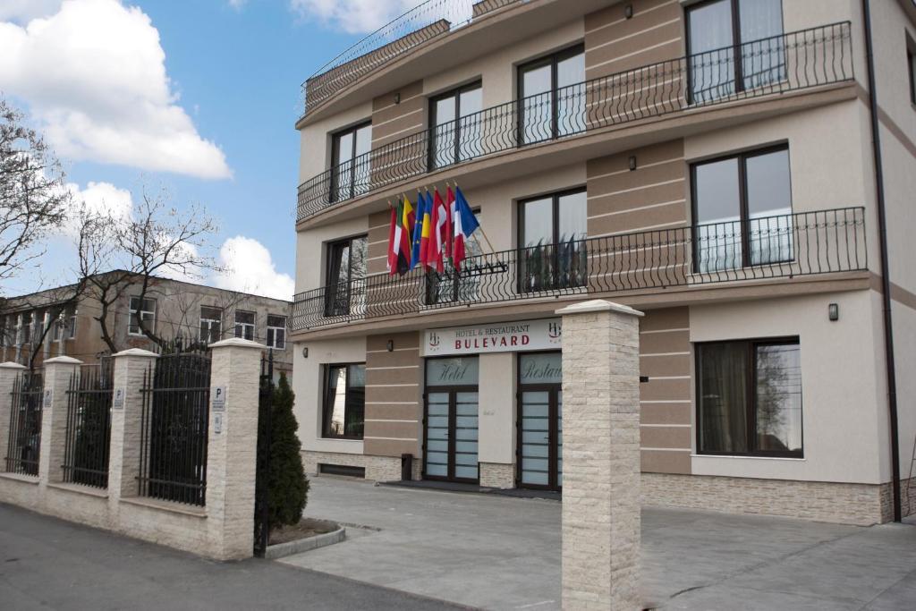 Hotel Bulevard Oradea Exterior foto